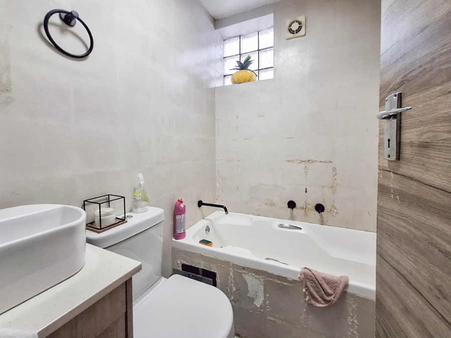 2 Bedroom Property for Sale in Kosmos North West